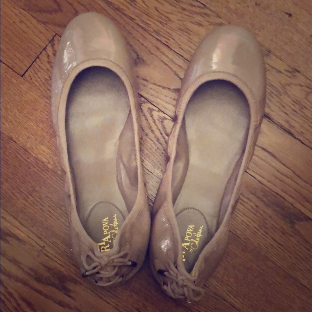 Unworn Maria Sharapova by Cole Haan flats (sz 9B)